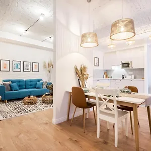 Roomli Boho Chic Apartment Budapest